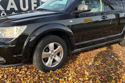 Dodge Journey 109.000 km 5.499 &euro; Rossdorf 64380