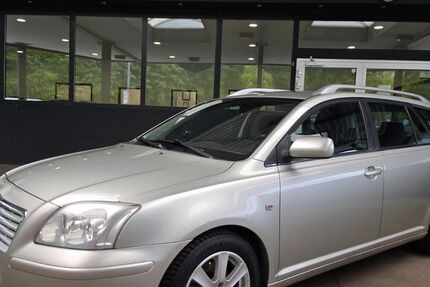 Toyota Avensis 177.000 km 3.700 &euro; Göttingen 37081