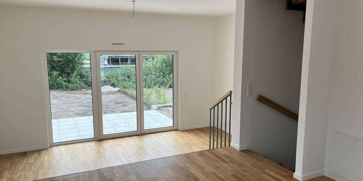 Reihenmittelhaus Bad Säckingen - 5 Zimmer, 150 m&sup2;, 2.300&euro; | Angebot:20965331