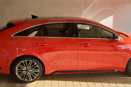 Kia pro ceed / ProCeed 60.000 km 19.000 &euro; Eiterfeld 36132