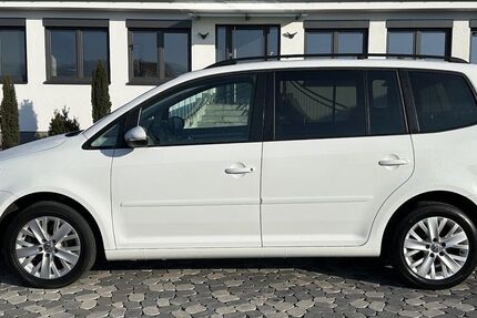 VW Touran 253.000 km 6.500 &euro; Neuenstein 36286