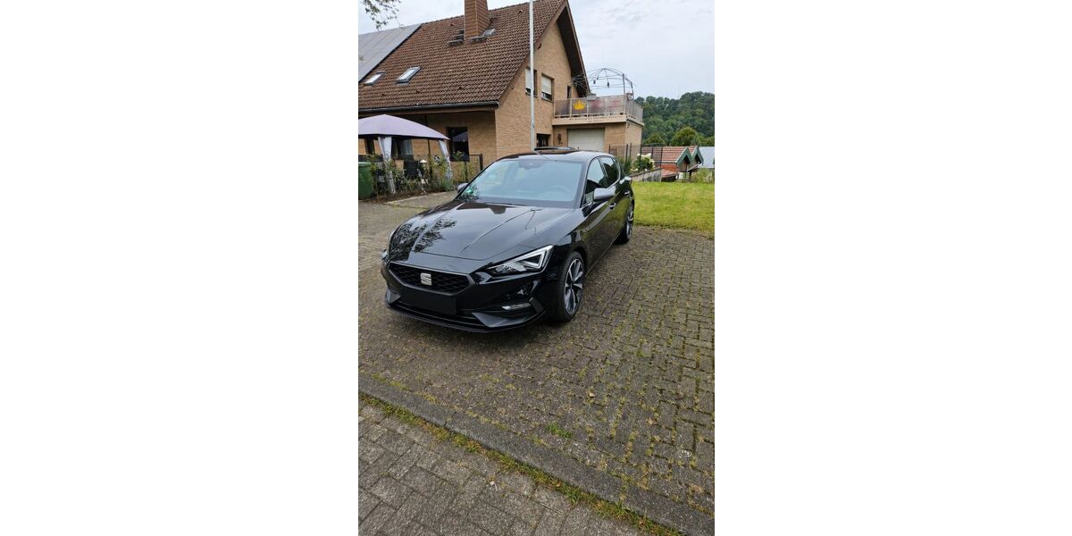 Seat Leon 64.000 km 17.500 &euro; Büren 33142