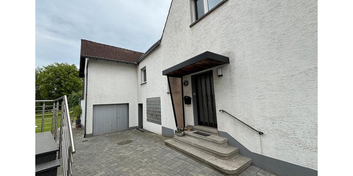 Einfamilienhaus Steinheim - 8 Zimmer, 175 m&sup2;, 265.000&euro; | Angebot:24833146