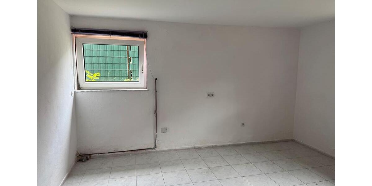 Bungalow Rühen - 6 Zimmer, 200 m&sup2;, 220.000&euro; | Angebot:26872052
