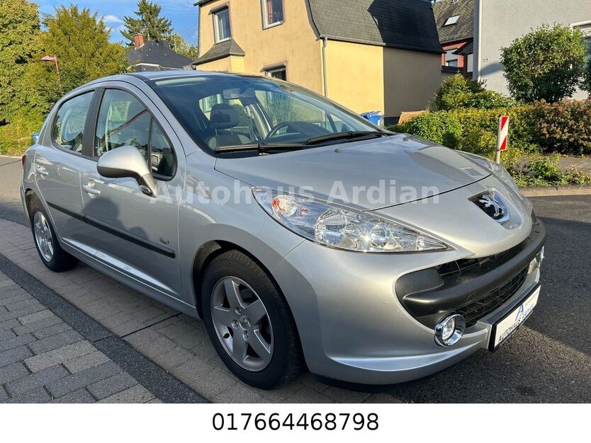 Peugeot 207 93.056 km 3.699 € Kirchberg 55481
