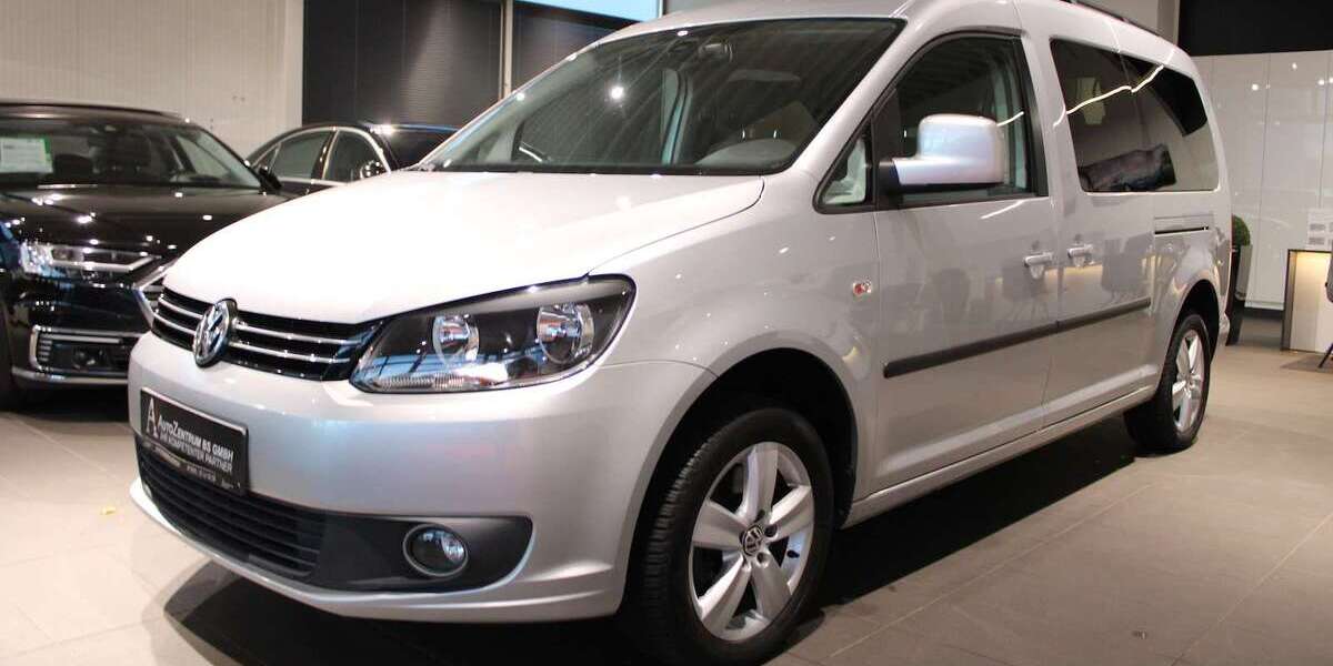 VW Caddy 133.500 km 15.900 € Braunschweig 38126