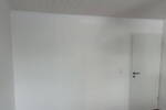 Neuwertige Wohnung: 3 Zimmer + Küche + Bad