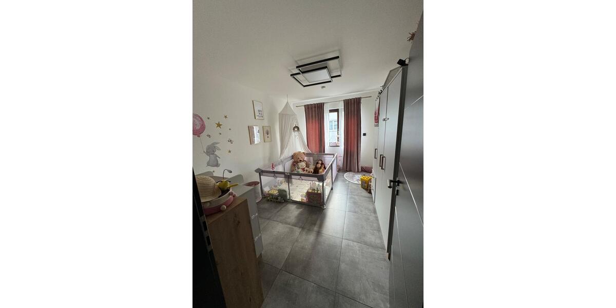 Etagenwohnung Heilbronn Kernstadt - 3 Zimmer, 84 m&sup2;, 1.250&euro; | Angebot:26038472