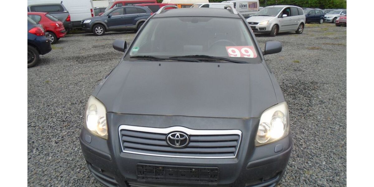 Toyota Avensis 215.000 km 1.450 &euro; Wildau 15745