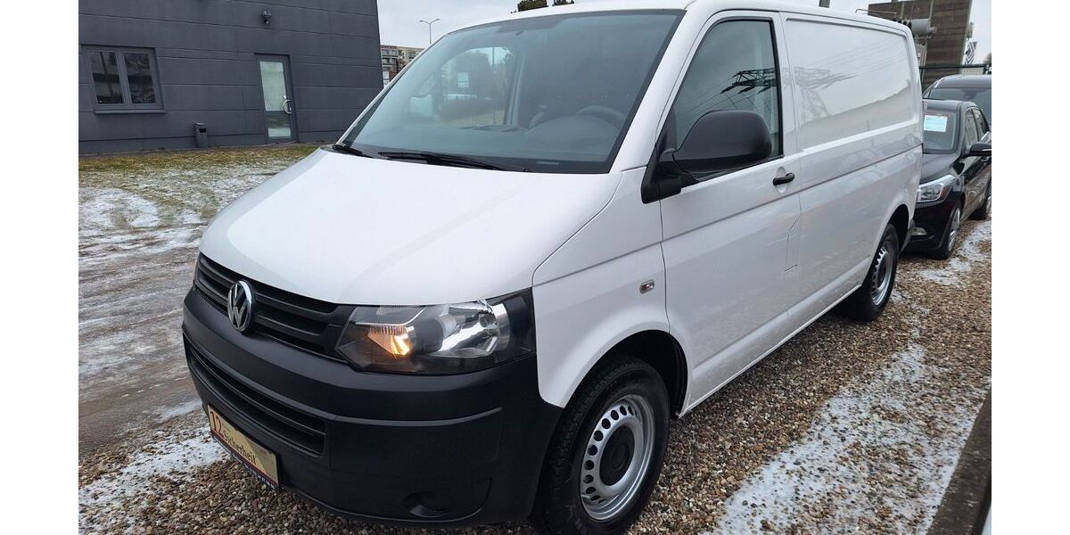 VW T5 Transporter 220.000 km 10.990 &euro; Rostock 18146