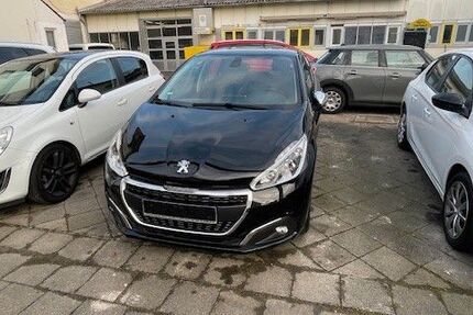 Peugeot 208 140.250 km 6.400 &euro; Lampertheim 68623
