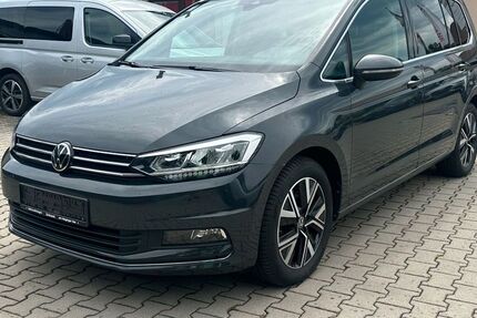 VW Touran 102.000 km 22.200 &euro; Petting /Waging am See 83367