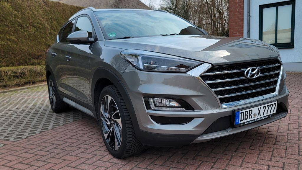 Hyundai TUCSON 112.000 km 14.990 &euro; Graal-Müritz 18181