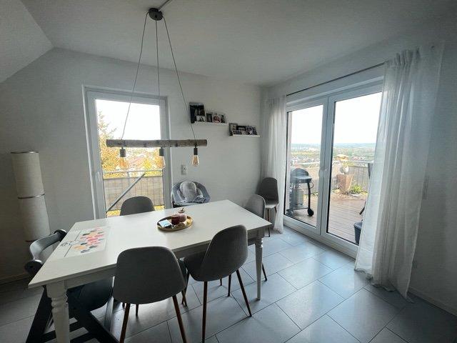 Dachgeschoßwohnung Mülheim-Kärlich Kärlich - 3 Zimmer, 80 m&sup2;, 1.000&euro; | Angebot:26227493