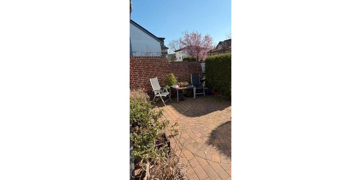 Reihenhaus Kaarst - 4.5 Zimmer, 129 m&sup2;, 1.880&euro; | Angebot:26406097