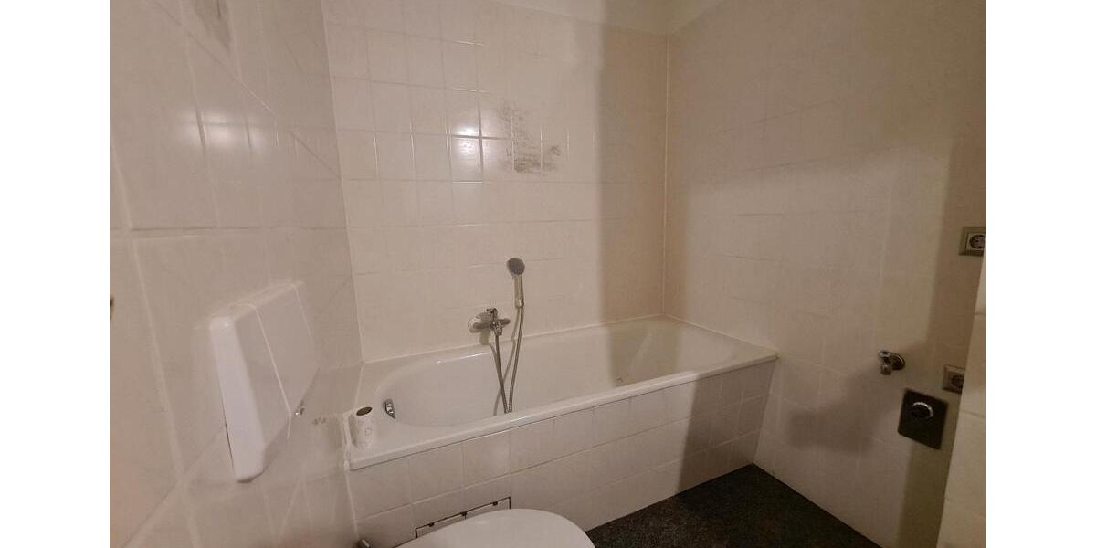 Erdgeschoßwohnung Bad Wildungen - 1 Zimmer, 28 m&sup2;, 420&euro; | Angebot:26406724