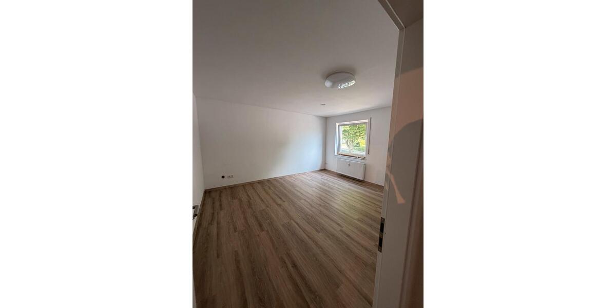 Erdgeschoßwohnung Löhne - 3 Zimmer, 83 m&sup2;, 180.000&euro; | Angebot:26763376
