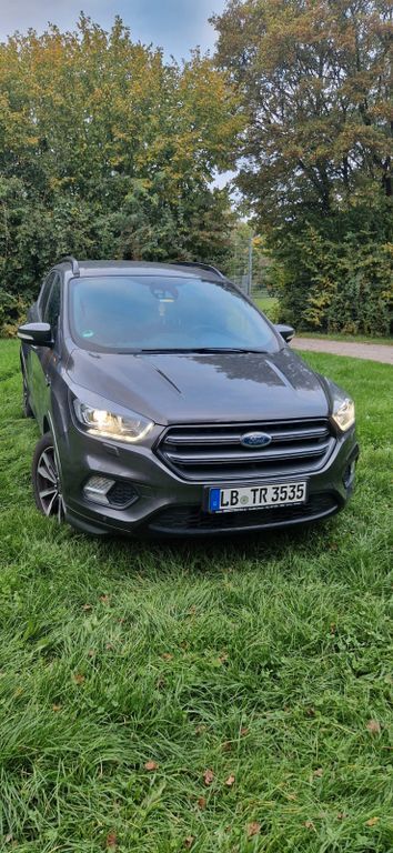 Ford Kuga 111.639 km 17.000 € Steinheim an der Murr 71711