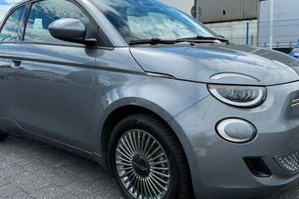 Fiat 500e 39.980 km 16.900 &euro; Alsdorf-Hoengen (bei Aachen) 52477