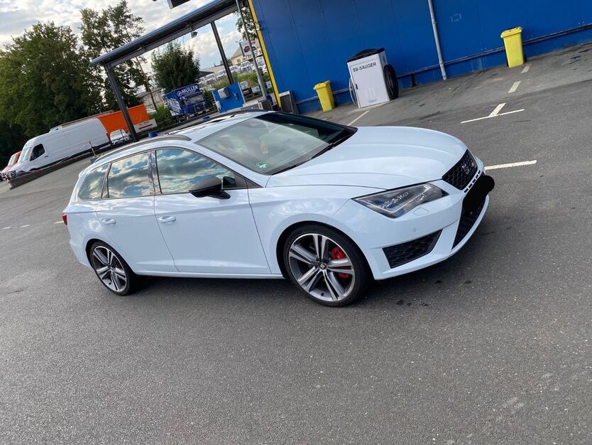 Seat Leon 152.000 km 17.000 € Limburg 65549