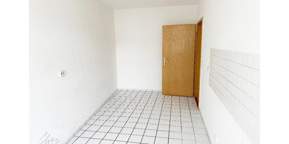 Etagenwohnung Riesa - 1 Zimmer, 45 m&sup2;, 280&euro; | Angebot:26400672