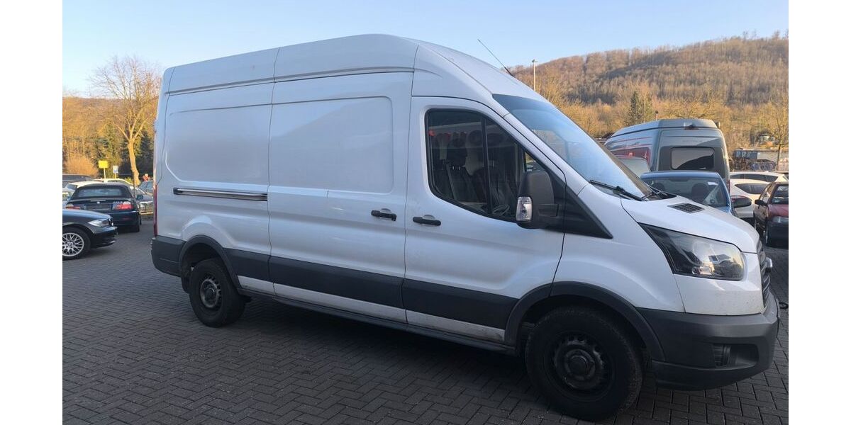 Ford Transit 160.000 km 5.600 &euro; Lügde 32676