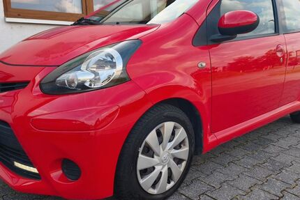 Toyota Aygo (X) 174.900 km 1.999 &euro; Nastätten 56355