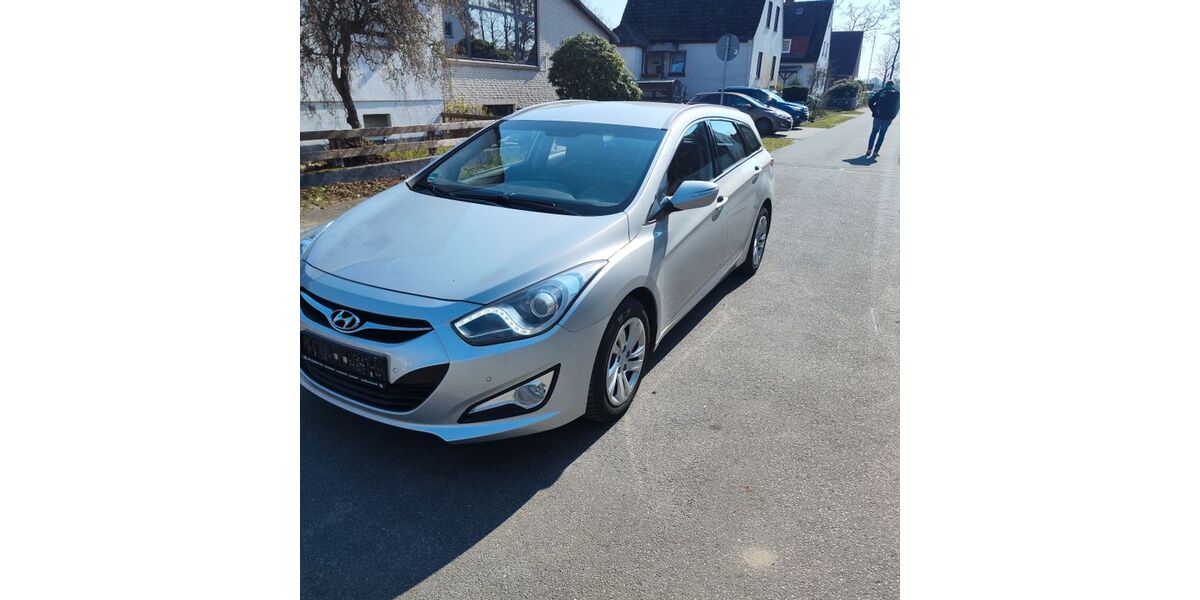Hyundai i40 180.000 km 5.000 &euro; Langlingen 29364