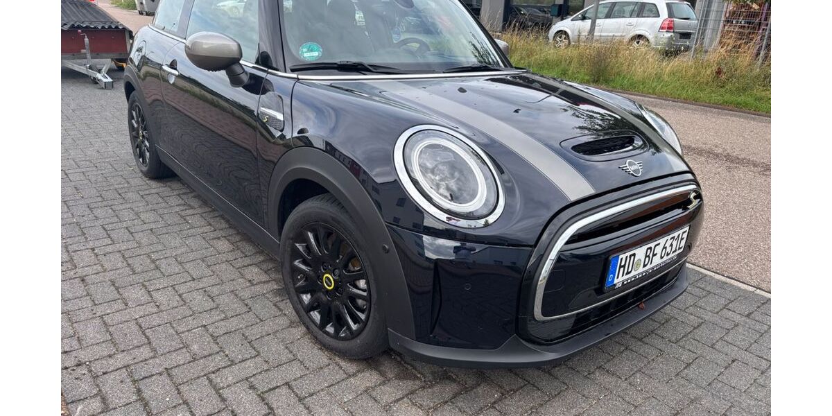 Mini Cooper SE 11.000 km 21.900 &euro; Mühlhausen 69242