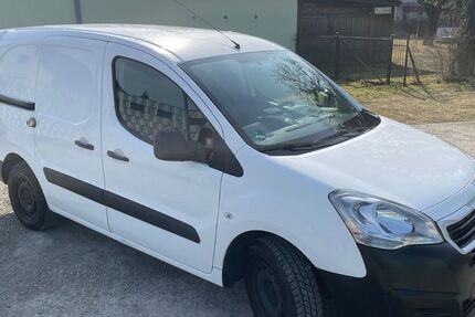 Peugeot Partner 147.000 km 6.490 &euro; Neuruppin 16816