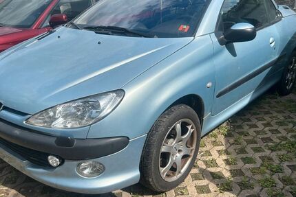 Peugeot 206 150.000 km 1.499 &euro; Wiesbaden 65203
