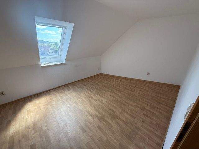 Etagenwohnung Gerstungen - 4 Zimmer, 97 m&sup2;, 645&euro; | Angebot:25664054