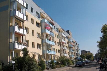 1 RAUM Wohnung IKARUSSTRASSE NEUBRANDENBURG ZU VERMIETEN