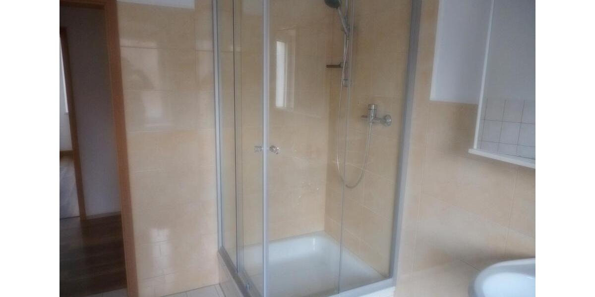 Etagenwohnung Niesky - 4 Zimmer, 82 m&sup2;, 360&euro; | Angebot:26226435