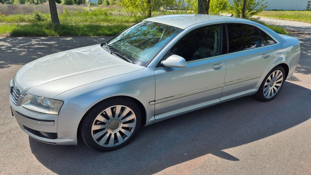 Audi A8 221.000 km 5.250 &euro; Hohenwarsleben 39326