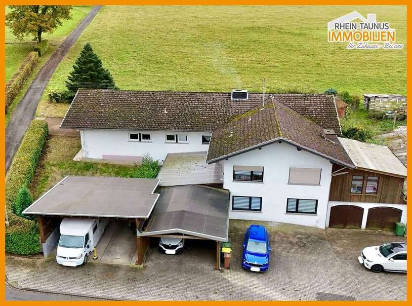 Haus zum Kaufen in Niedersayn 295.000 € 292 m²