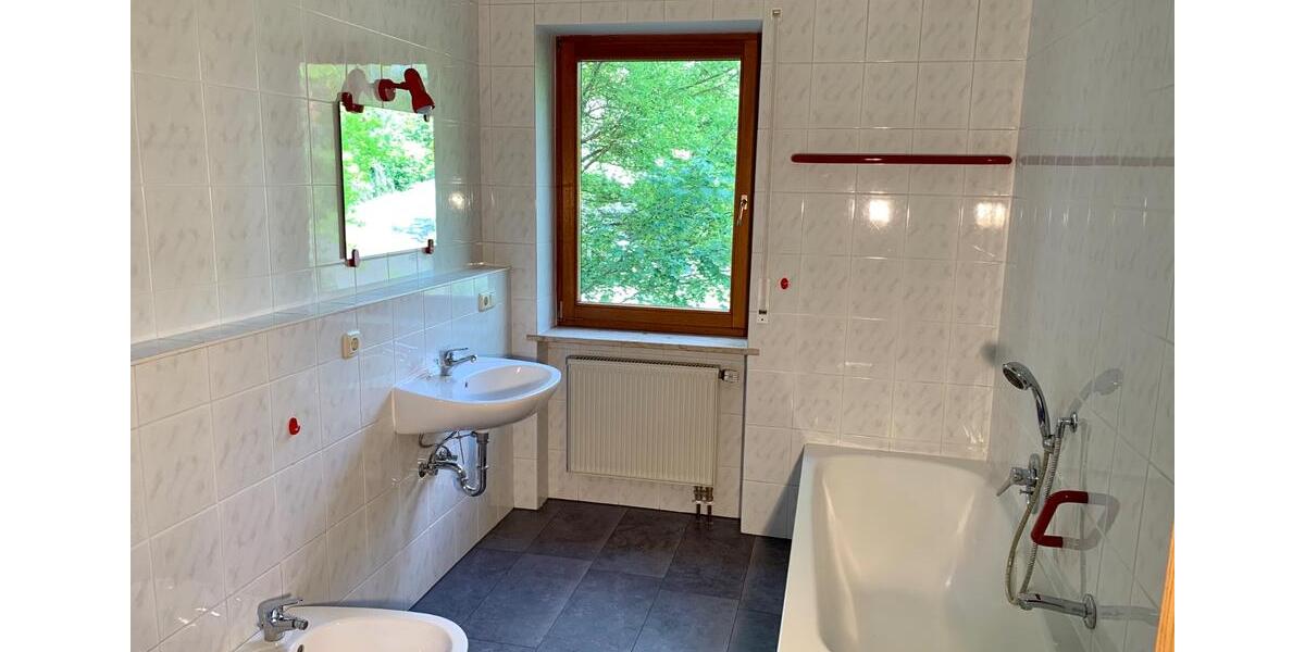 Etagenwohnung Volkach - 3 Zimmer, 91 m&sup2;, 349.000&euro; | Angebot:27002249