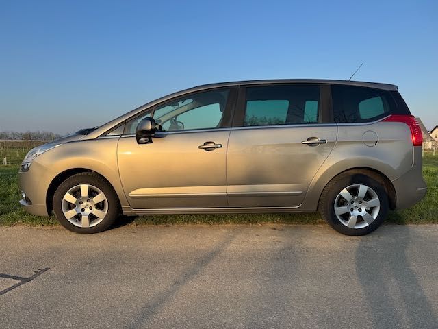 Peugeot 5008 161.500 km 4.700 &euro; Appenweier 77767
