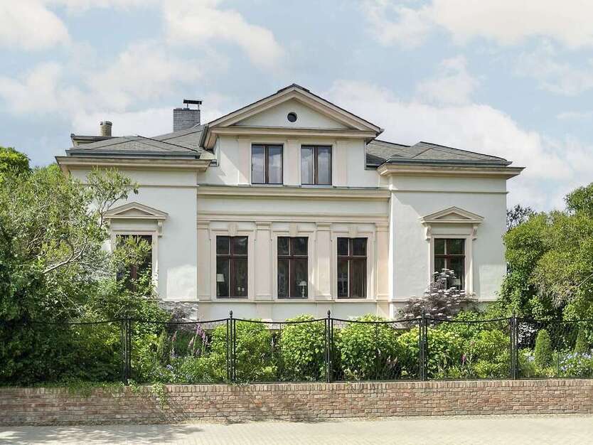 Haus zum Kaufen in Bad Belzig 1.295.000 € 321 m²
