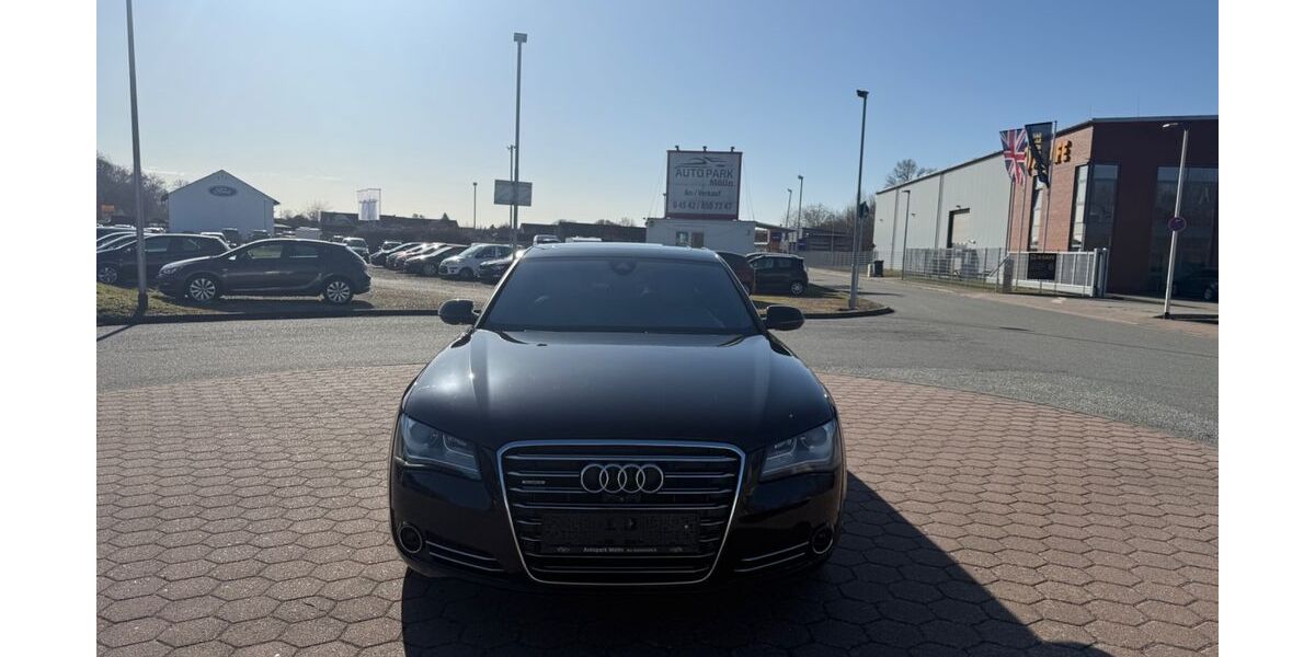 Audi A8 181.622 km 17.500 &euro; Mölln 23879