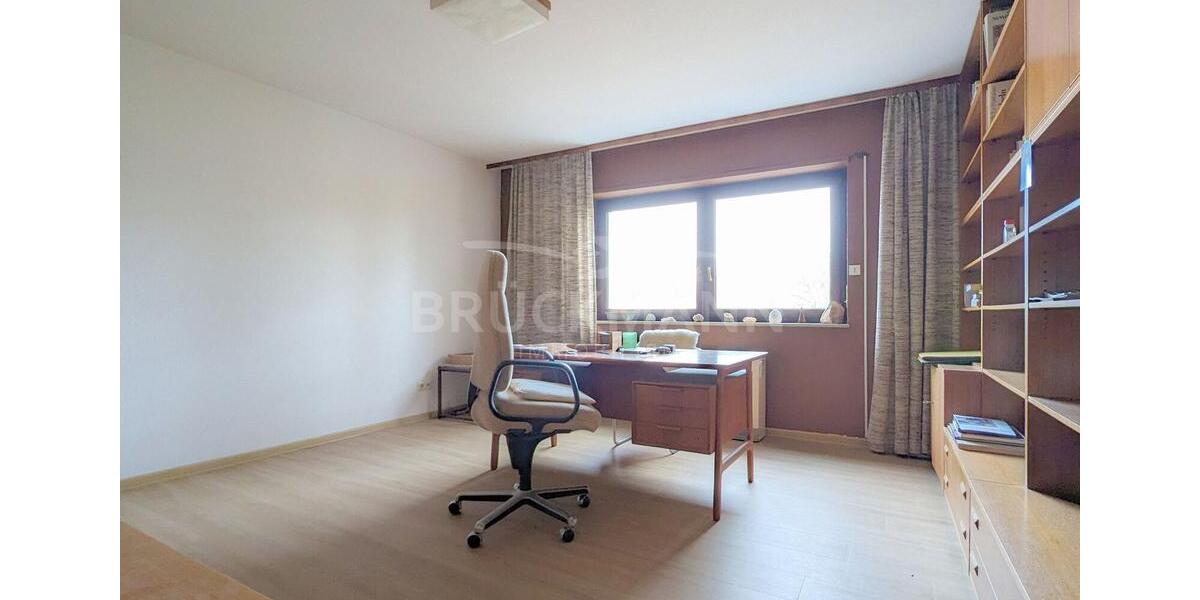 Etagenwohnung Grünstadt - 3 Zimmer, 104 m&sup2;, 950&euro; | Angebot:25350499