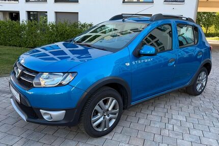 Dacia Sandero 69.000 km 7.990 &euro; Hallstadt 96103