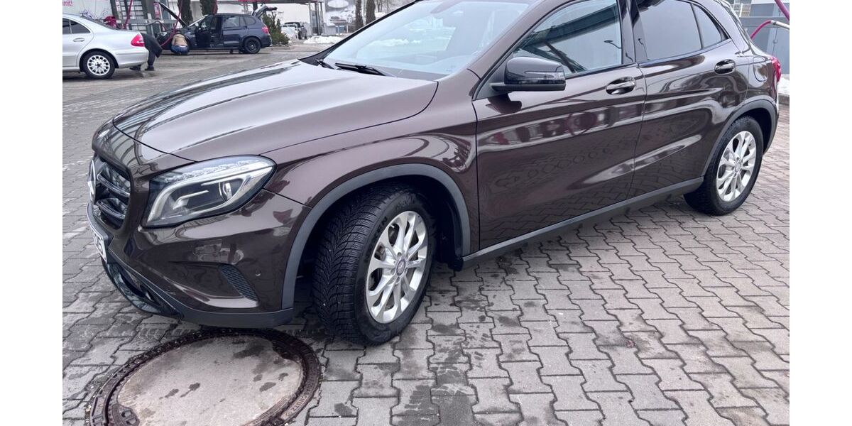 Mercedes-Benz GLA 200 124.000 km 13.900 &euro; Sontheim/Brenz 89567