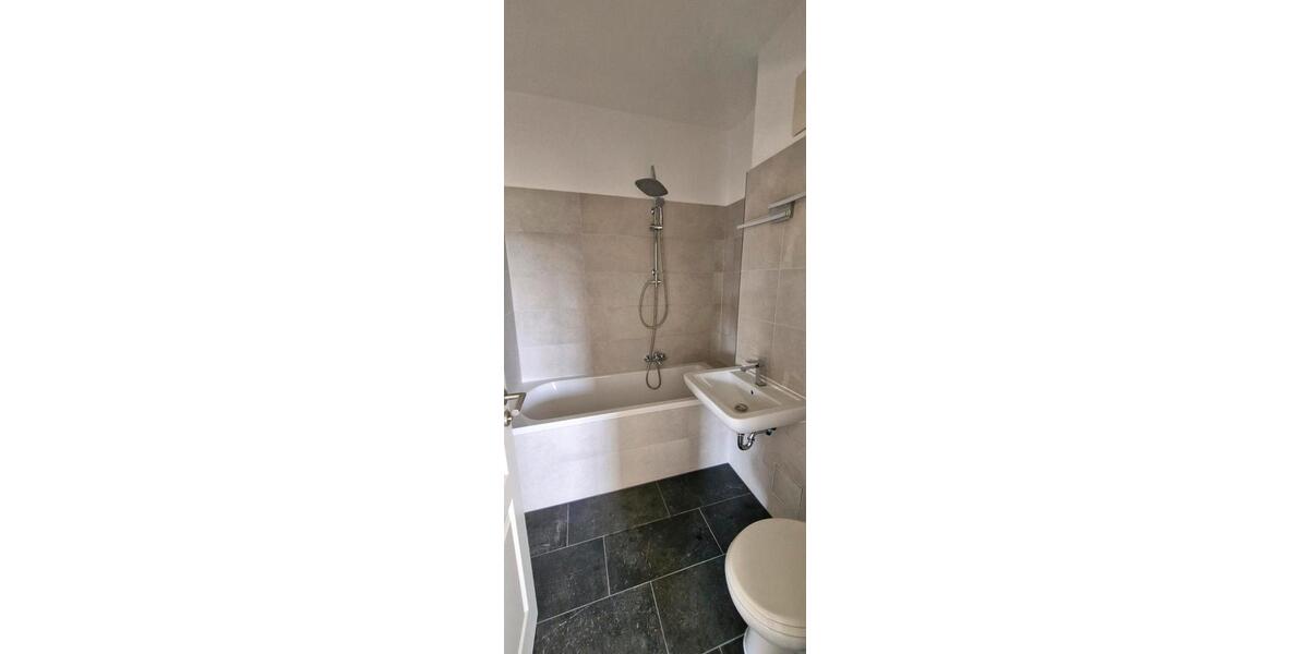 Etagenwohnung Hoyerswerda - 2 Zimmer, 54 m&sup2;, 60.000&euro; | Angebot:26090245