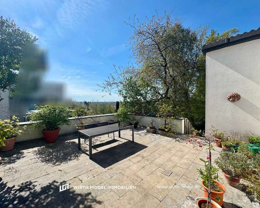 Haus zum Kaufen in Schweinfurt 490.000 € 200 m²