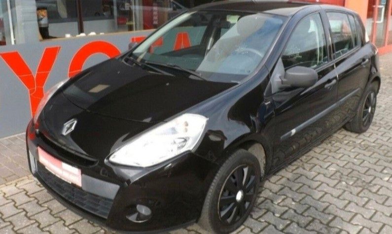 Renault Clio 129.583 km 3.300 &euro; Meppen 49716