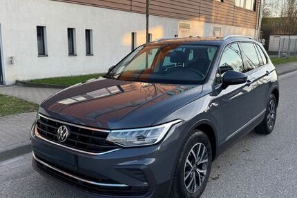 VW Tiguan 198.000 km 17.900 &euro; Lahr 77933
