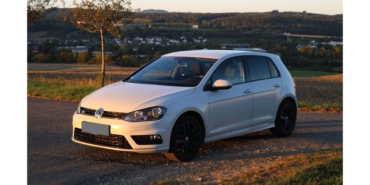 VW Golf 108.500 km 10.000 &euro; Engen 78234