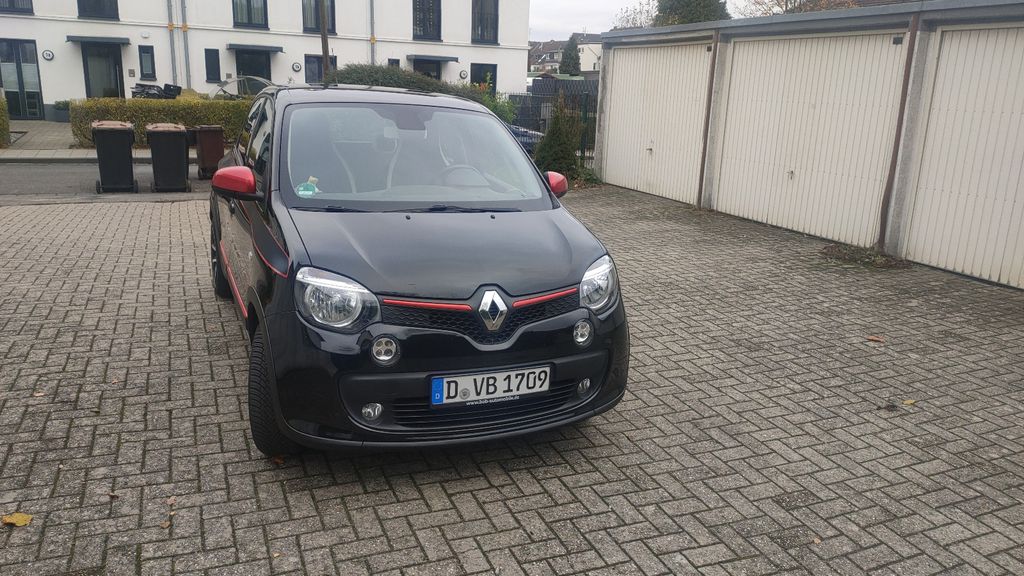 Renault Twingo 32.910 km 7.600 € Düsseldorf 40223