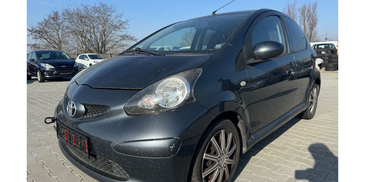 Toyota Aygo (X) 160.000 km 699 &euro; Oberkrämer 16727